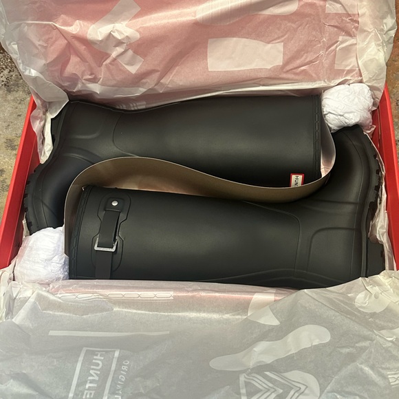 Hunter Shoes - Women's Original Tall Black Rain Boots Size 7